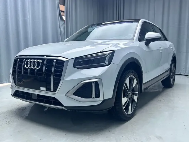 Audi Q2L 2022 35 TFSI Fashion Elegance