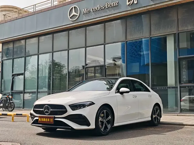 Mercedes-Benz A-Class 2025 Facelift A 200 L Fashion Edition