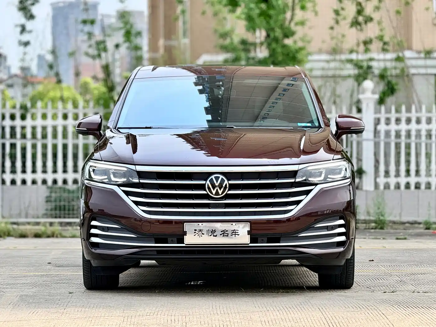 Volkswagen Viloran 2020 380TSI Premium