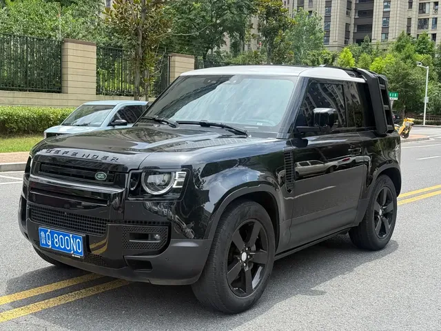 Land Rover Defender 2021 90 P400 Classic Replica Edition