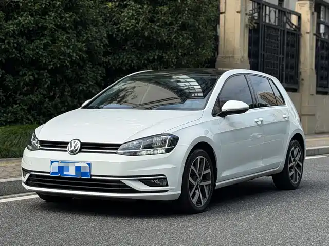 Volkswagen Golf 2020 200TSI DSG Comfort