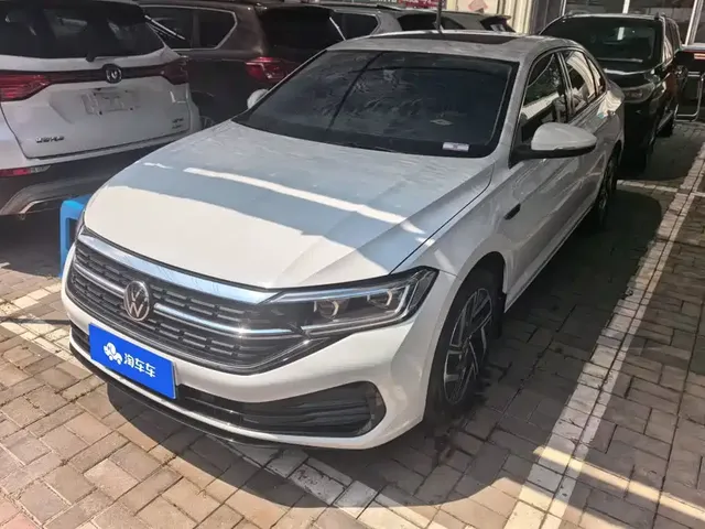 Volkswagen Sagitar 2023 300TSI DSG Excellence Edition