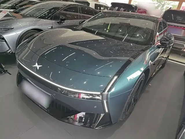 XPeng P7 2025 702km Long Range Edition