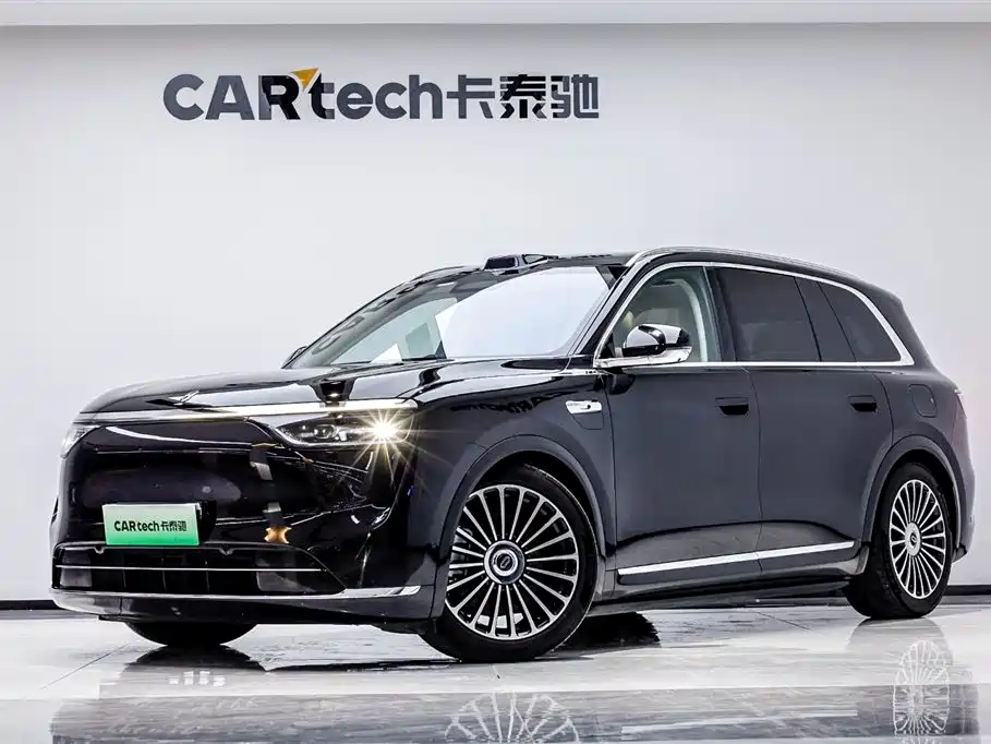 AITO Wenjie AITO M8 2025 Extended Range Ultra 53.4kWh 6-Seater
