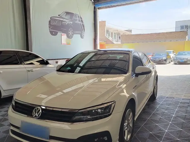 Volkswagen Lamando 2021 230TSI DSG Fashion Edition