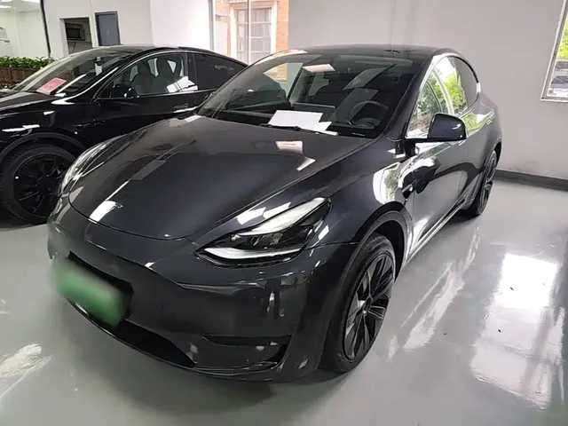 Tesla Model Y 2024 Rear-Wheel Drive Version