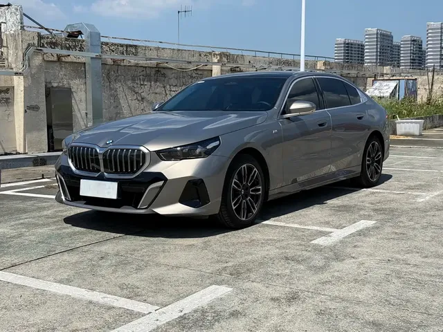 BMW 5 Series 2024 530Li Leading M Sport Package