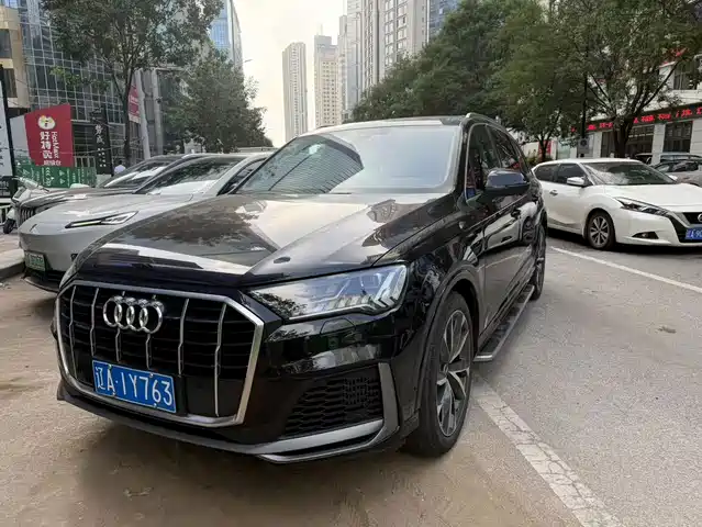 Audi Q7 2021 55 TFSI quattro S line Sport