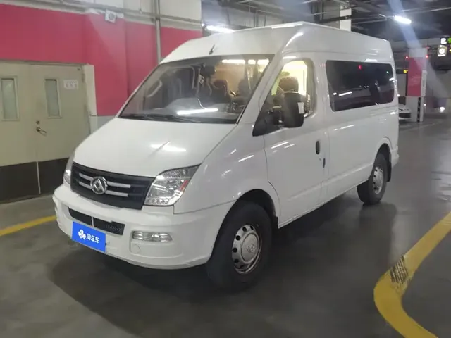 SAIC Maxus Xintu V80 2019 2.5T Classic 6-speed manual Aoyuntong modified short wheelbase ultra-low roof 5/6-seater