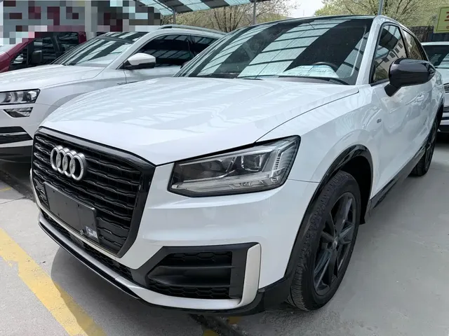 Audi Q2L 2021 35 TFSI Fashion Elegance