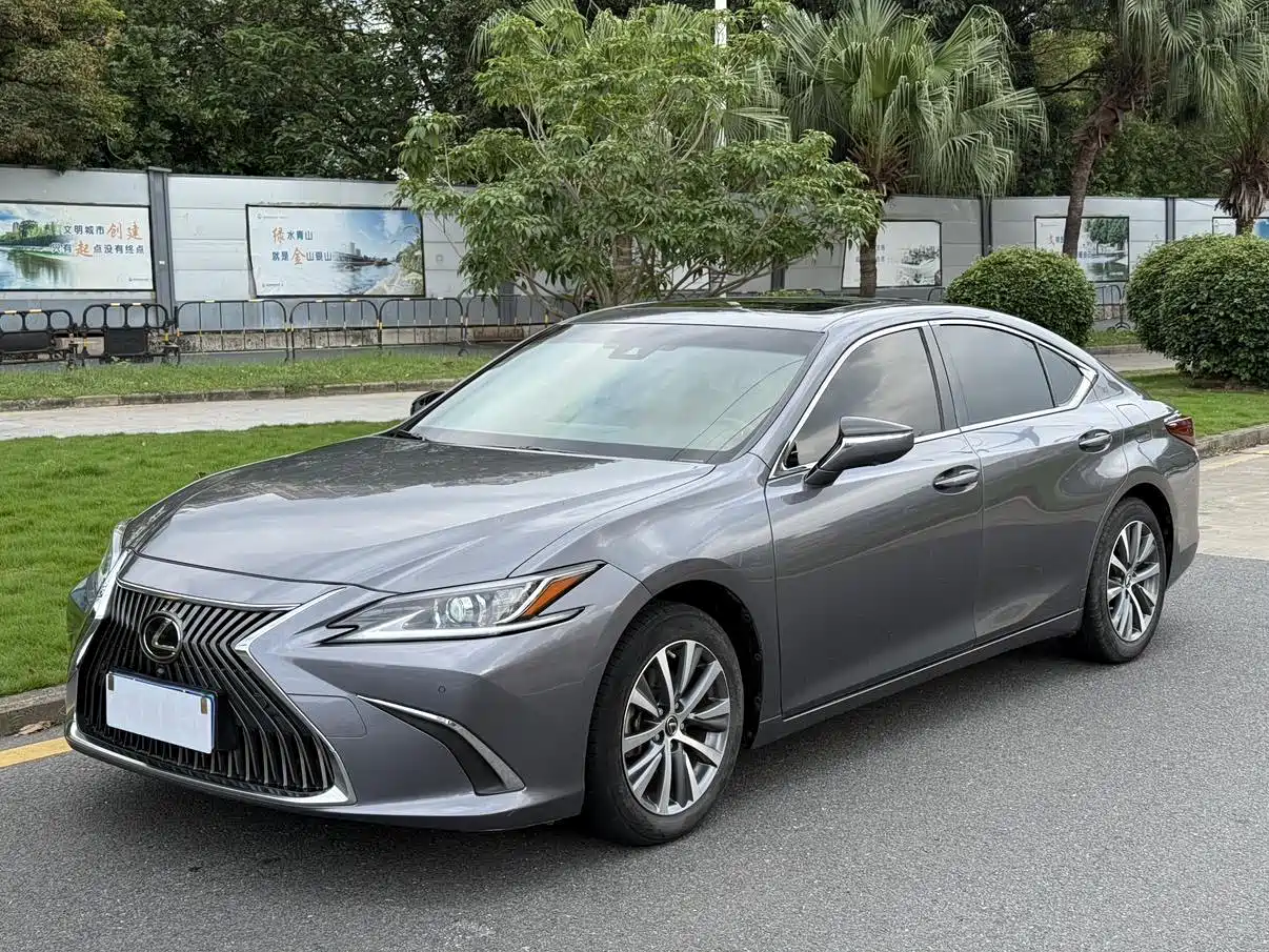 Lexus ES 2020 200 Excellence
