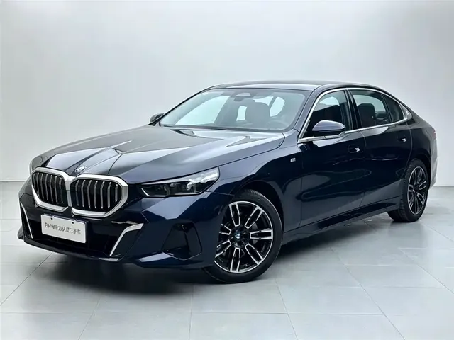 BMW 5 Series 2025 530Li Leading M Sport Package