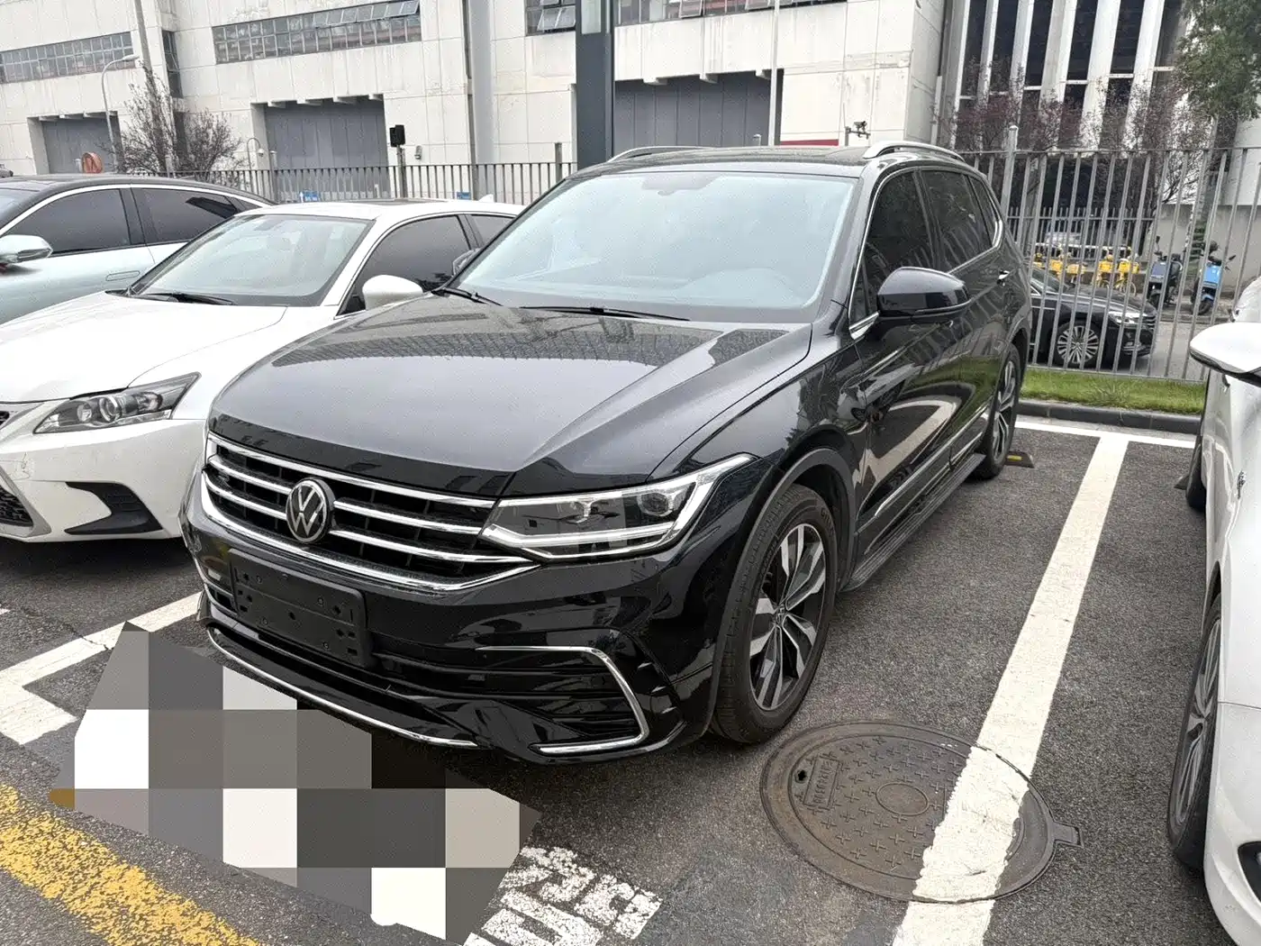 Volkswagen Tiguan L 2025 330TSI Automatic 2WD R-Line Dragon Glory Edition