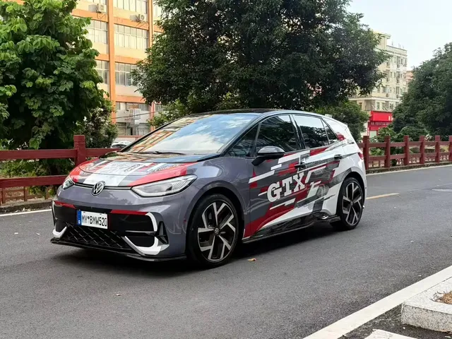 Volkswagen ID.3 2026 Smart Edition Ultimate GTX Package
