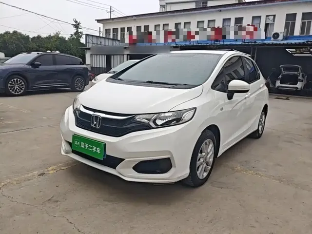 Honda Fit 2018 1.5L CVT Comfort Sunroof Edition