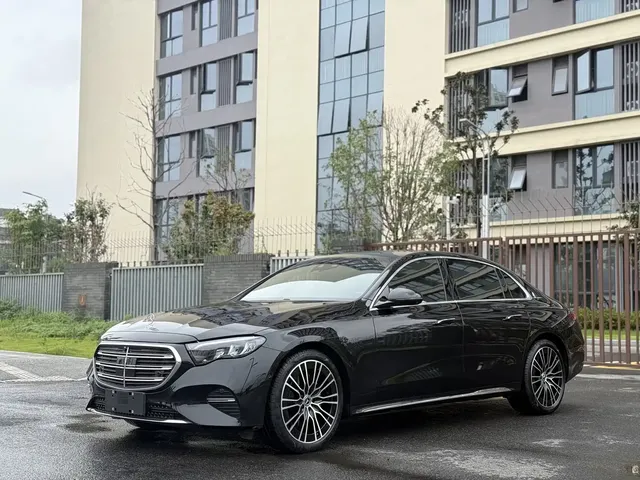 Mercedes-Benz E-Class 2025 E 300 L Luxury