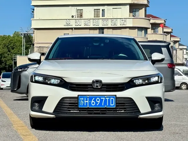Honda Civic 2023 240TURBO CVT Dynamic Edition