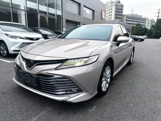 Toyota Camry 2019 Facelift 2.0G Luxury Edition