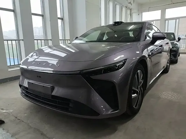 Exeed Exlantix ES 2025 Range Extender Max Urban Assist