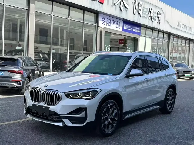 BMW X1 2022 sDrive20Li Premium