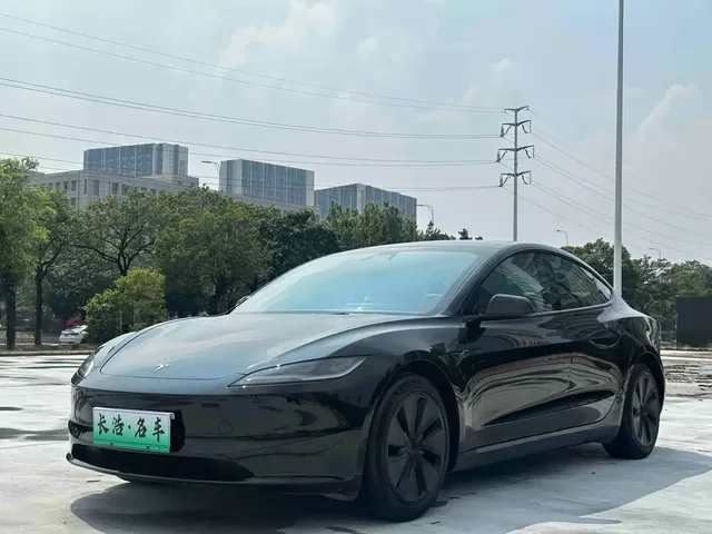 Tesla Model 3 2023 Rear-Wheel Drive