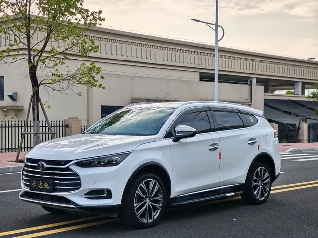 BYD Tang 2018 2.0T Automatic Smart Connection Honor Edition 7-Seater China V