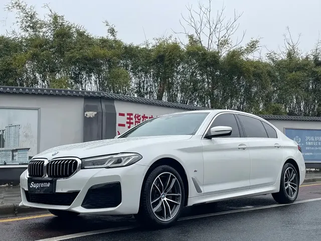 BMW 5 Series 2022 525Li M Sport Package