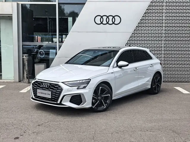 Audi A3 2021 Sportback 35 TFSI Fashion Sport
