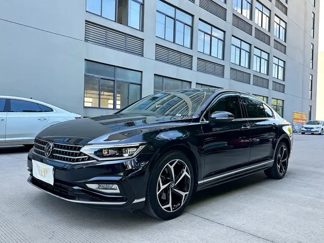 Volkswagen Magotan 2025 Popular Edition 330TSI DSG Luxury