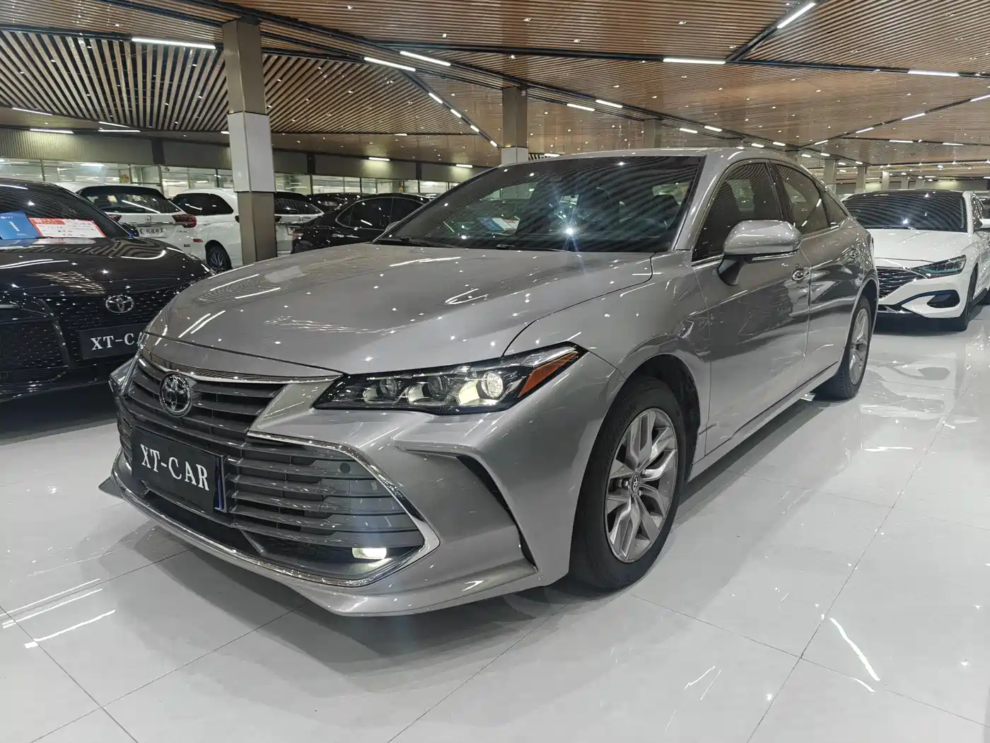 Toyota Avalon 2019 2.0L Luxury Edition (China VI)