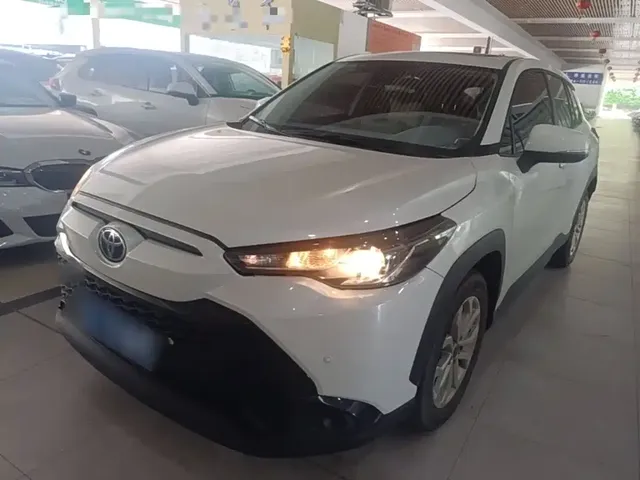 Toyota Frontlander 2022 2.0L CVT Leading Edition