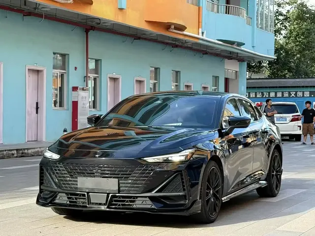 Changan UNI-V 2022 1.5T Sport Edition
