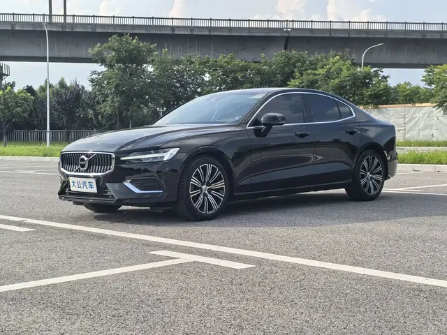 Volvo S60 2020 T4 Momentum Luxury Edition