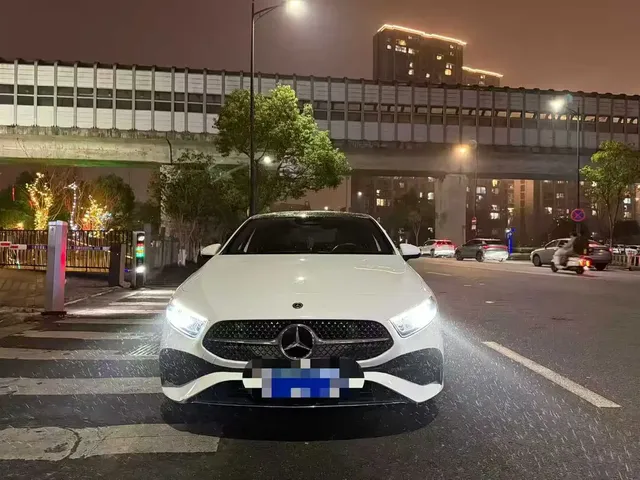 Mercedes-Benz A-Class 2024 A 200 L Fashion Edition