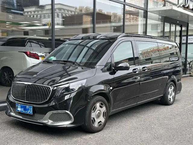 Mercedes-Benz Vito 2023 2.0T Business 7-Seater