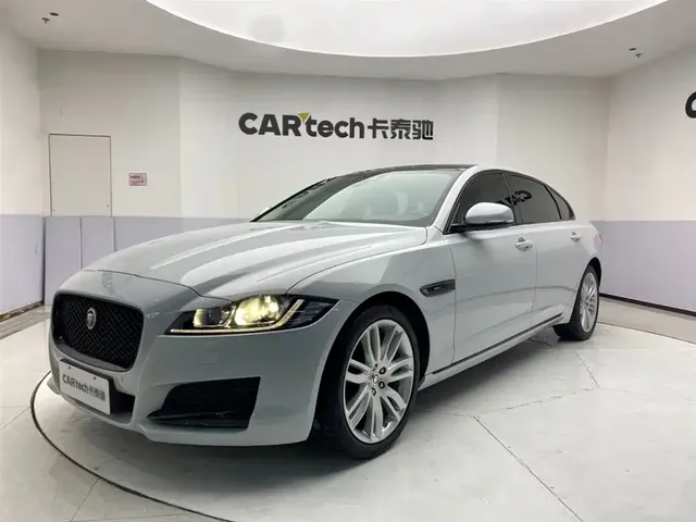 Jaguar XFL 2020 XFL 2.0T P200 2WD Racing Flag Edition