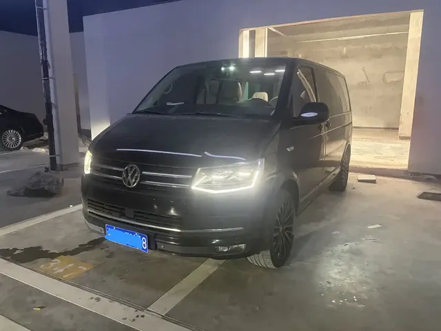 Volkswagen Multivan 2019 2.0TSI 4WD Premium 7-seater