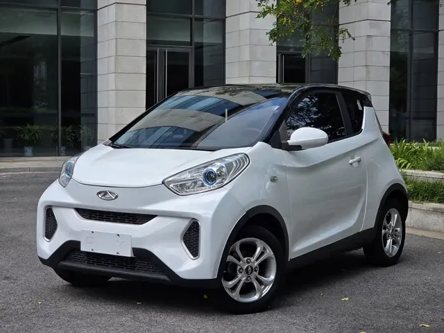 QQ New Energy Little Ant 2018 400 4-Seater Premium Smart Edition