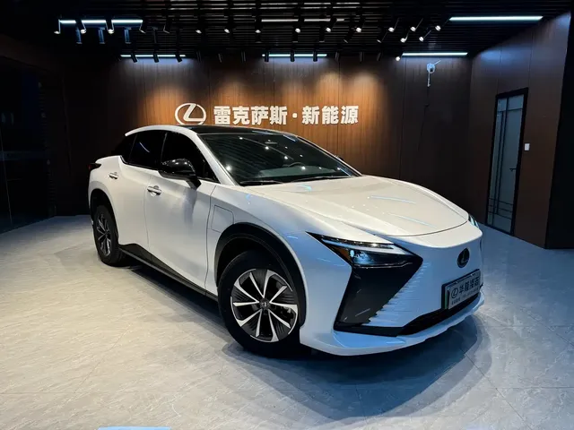 Lexus RZ 2023 450e 4WD Deluxe