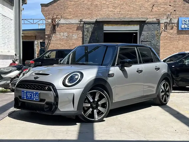 MINI MINI 2023 Facelift 2.0T COOPER S Artist 5-Door