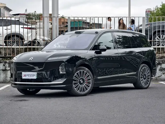 NIO ES8 2025 Model 6-Seat Executive Luxury Edition