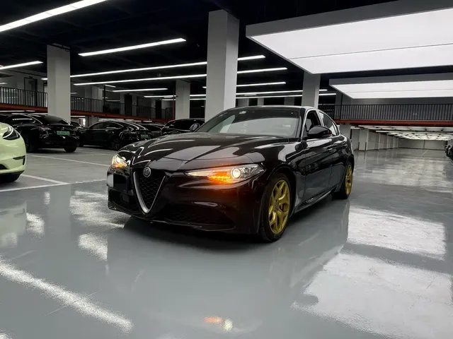 Alfa Romeo Giulia 2020 2.0T 280HP Luxury Edition