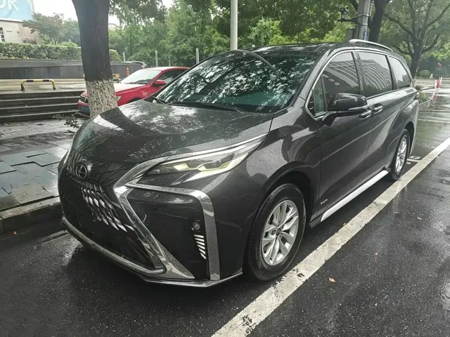 Toyota Granvia 2024 2.5L Hybrid Comfort