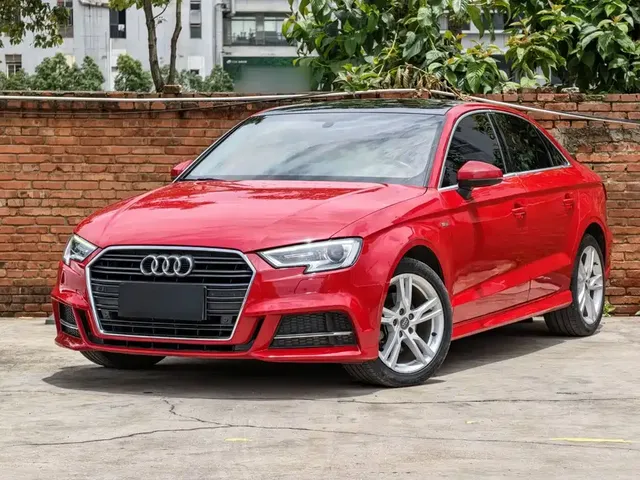 Audi A3 2018 30th Anniversary Limousine 35 TFSI Fashion