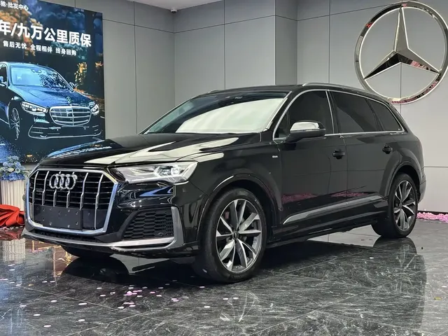 Audi Q7 2023 55 TFSI quattro S line Sport