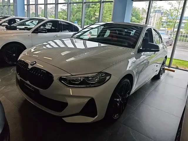 BMW 1 Series 2022 125i M Sport Shadow Edition
