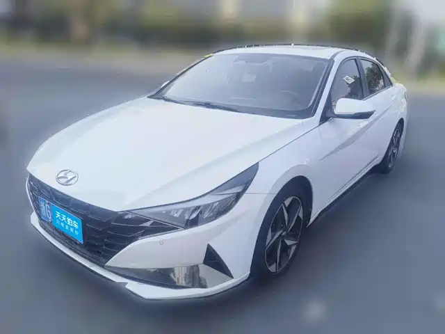 Hyundai Elantra 2021 1.5L CVT LUX Premium Edition
