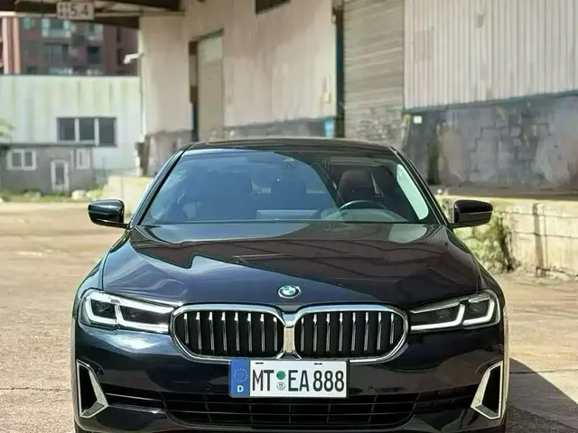 BMW 5 Series 2022 Facelift II 530Li Premium Package M Sport