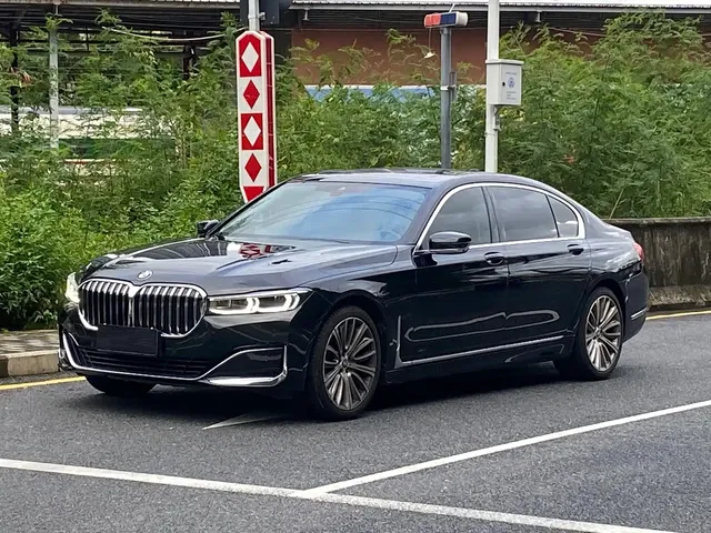BMW 7 Series 2019 730Li Luxury Package
