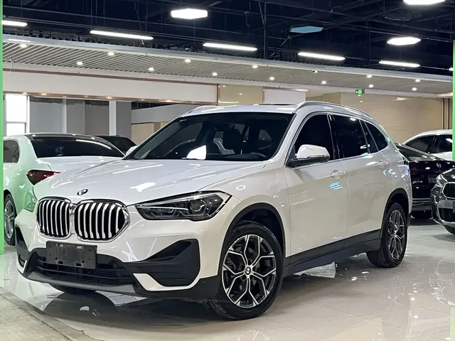 BMW X1 2021 sDrive25Li Leading